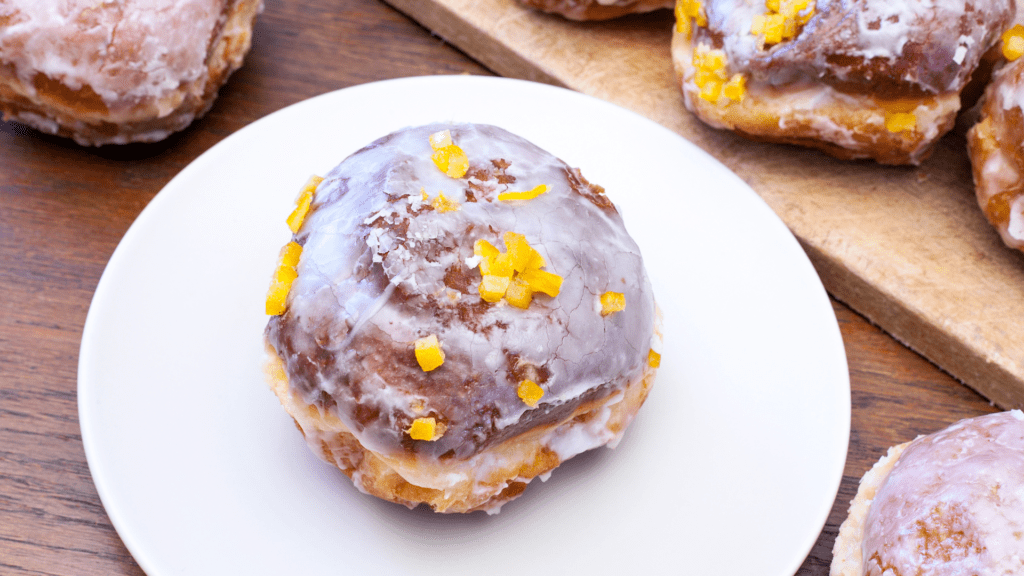 Tłusty czwartek – Gdzie po pączki w Giżycku? Sprawdźcie nasze podpowiedzi!