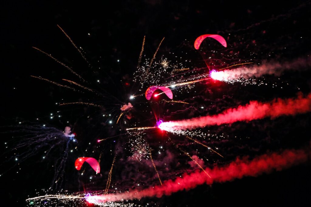 Festiwal Wiatru 2024 – pokazy nocne FOTOGALERIA