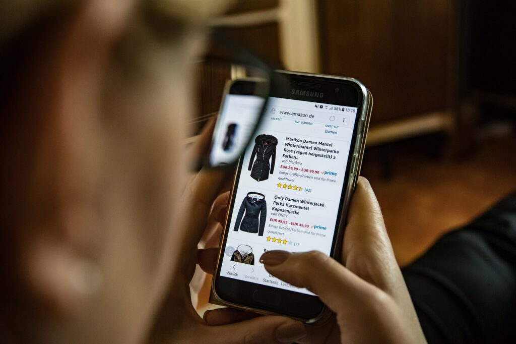 Zachowaj ostrożność podczas przedświątecznych zakupów online