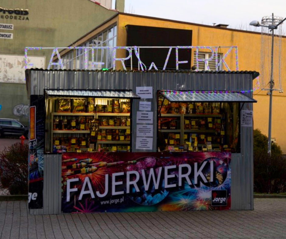 Huk petard i cisza zwierząt - Sylwestrowe dylematy w Giżycku