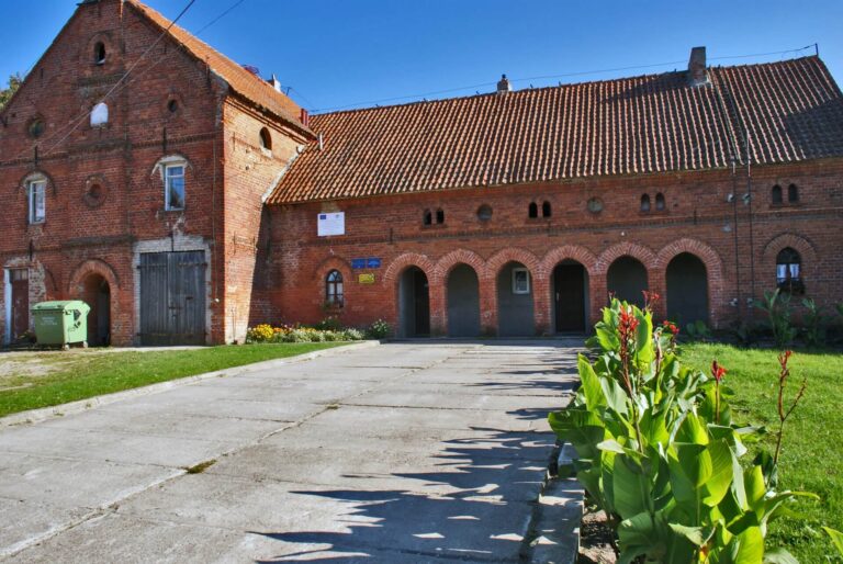 Stara Kuźnia w Brożówce – ukryty skarb mazurskiej architektury