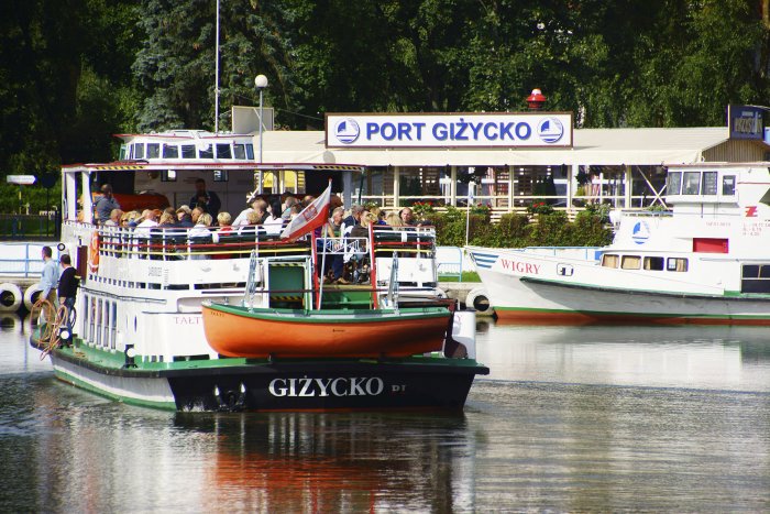 Rejsy statkiem z Giżycka – odkryj Mazury z pokładu Żeglugi Mazurskiej