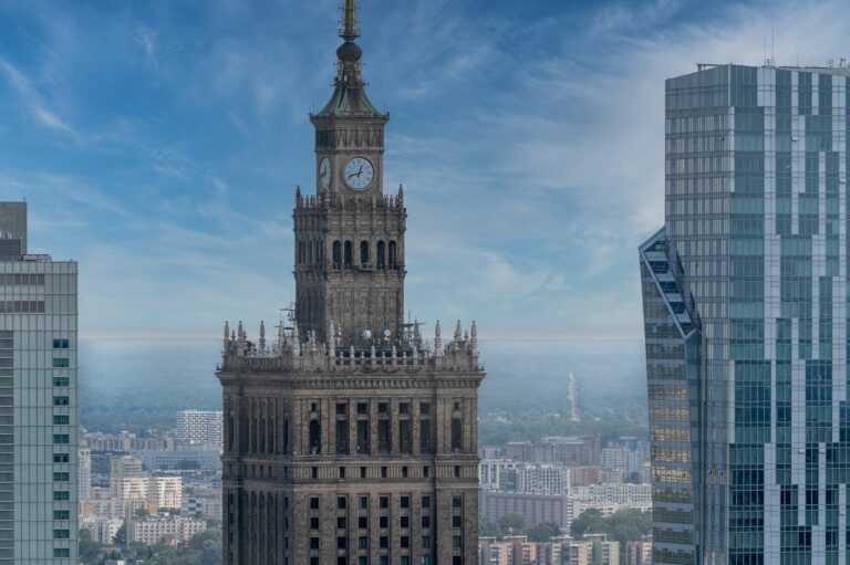Czy warto wyjechać na studia do stolicy? Warszawa jako przyszłe miasto uczniów giżyckich szkół