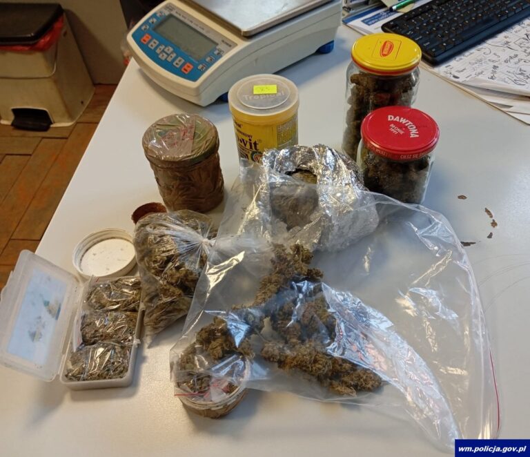 5 kilogramów narkotyków w mieszkaniu w Giżycku. 40 latek aresztowany
