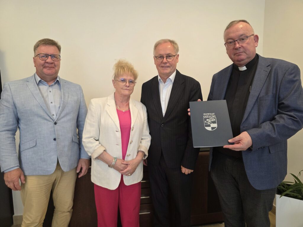 Podpisanie umowy na prace dodatkowe przy renowacji kościoła św. Brunona w Giżycku