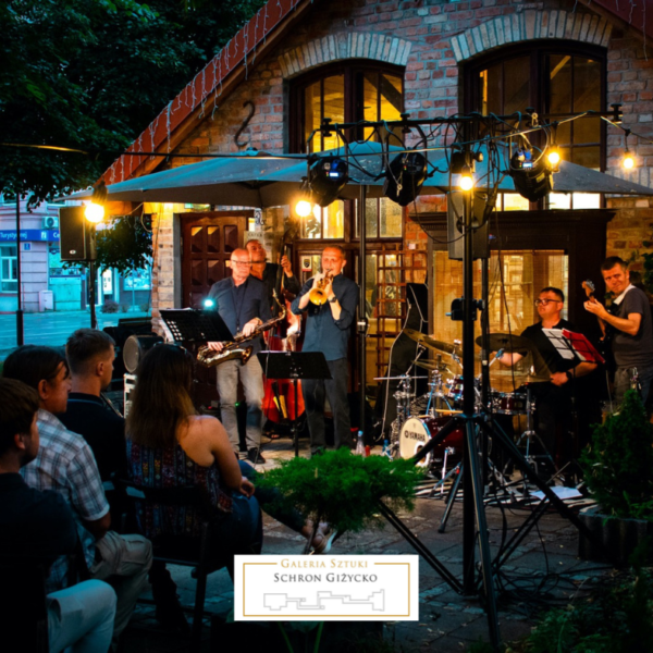 Masovia Jazz Quintet podczas koncertu w Galerii Schron w Giżycku