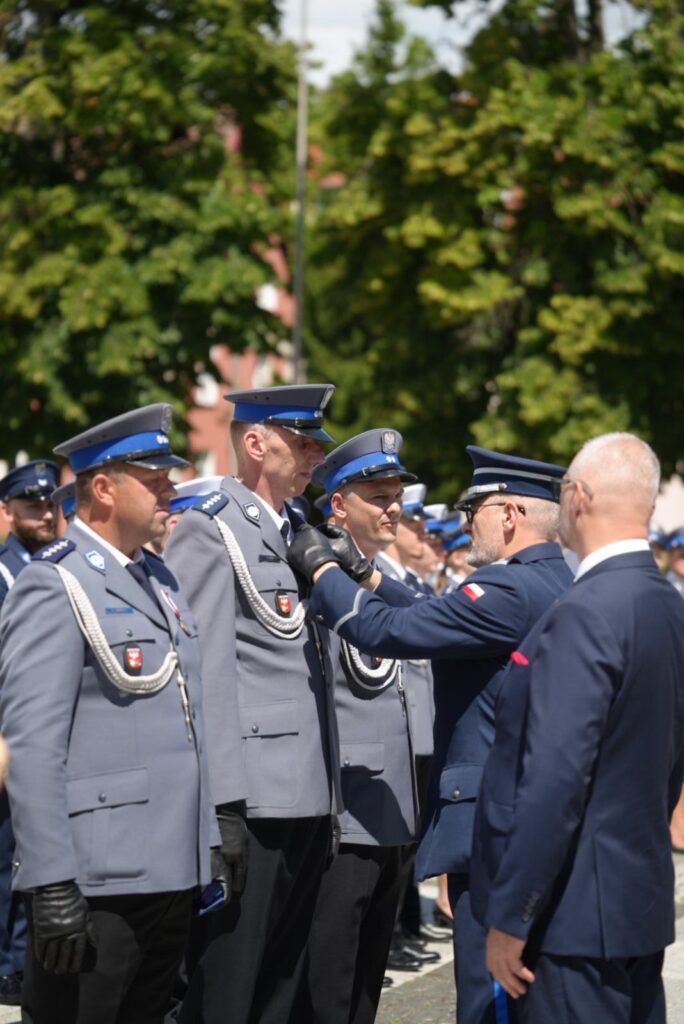 Odznaczenia podczas giżyckich obchodów Święta Policji
