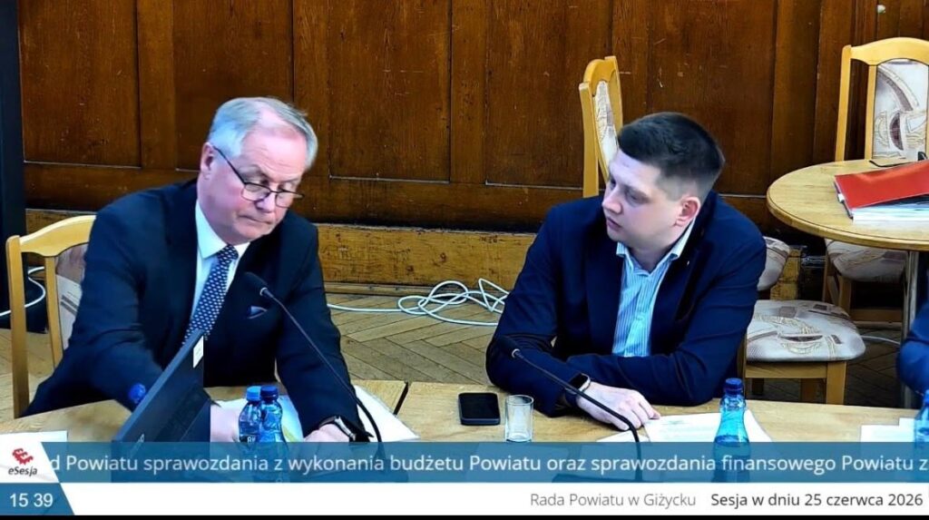 Powiat Giżycki z wotum zaufania i absolutorium za 2025 rok. Co pokazują liczby?